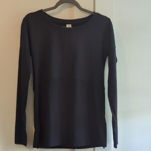 Women's Black Long Sleeve Top